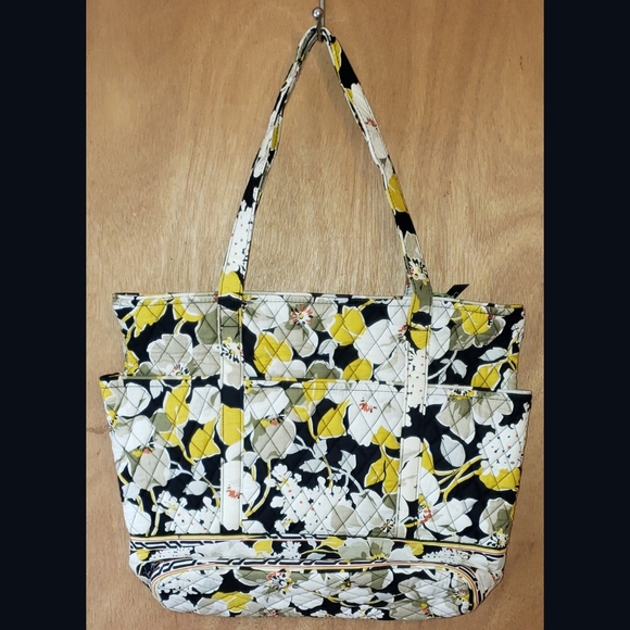 NWT Vera Bradley Go Round Tote - Dogwood - Picture 2 of 8